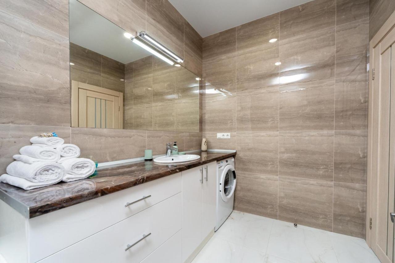 Vip Apartment C Панорамой Моря, Жк Новый Берег Odessa Dış mekan fotoğraf
